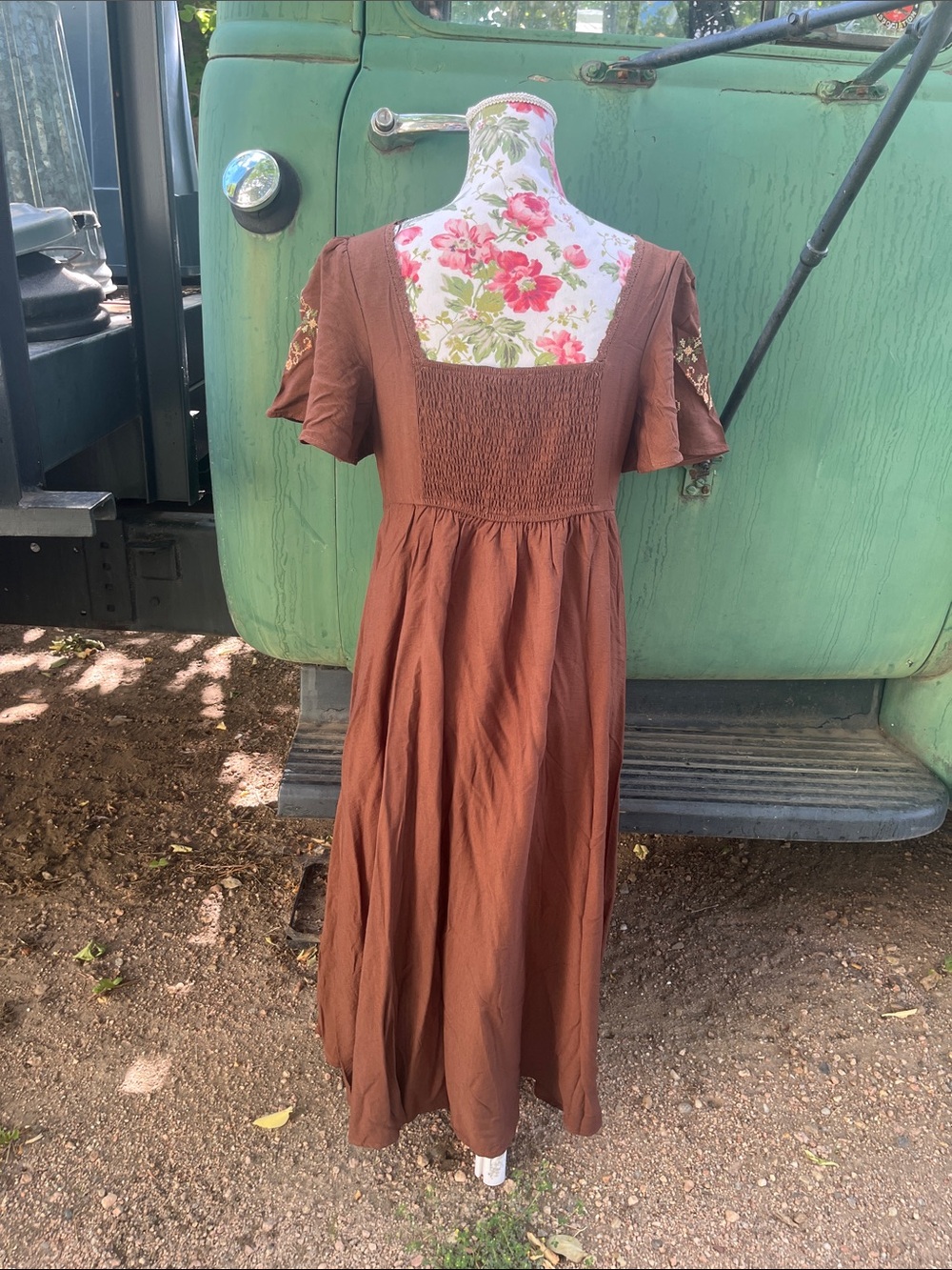 New Brown Embroidered Square-Neck Midi Dress - Picture 9 of 12